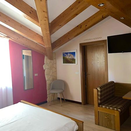 Hotel Rododendro Val Di Fassa Campitello di Fassa Exterior photo